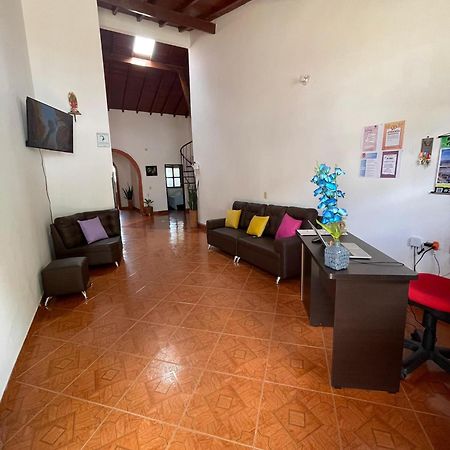Hostel La Hormiga 巴里查拉 外观 照片