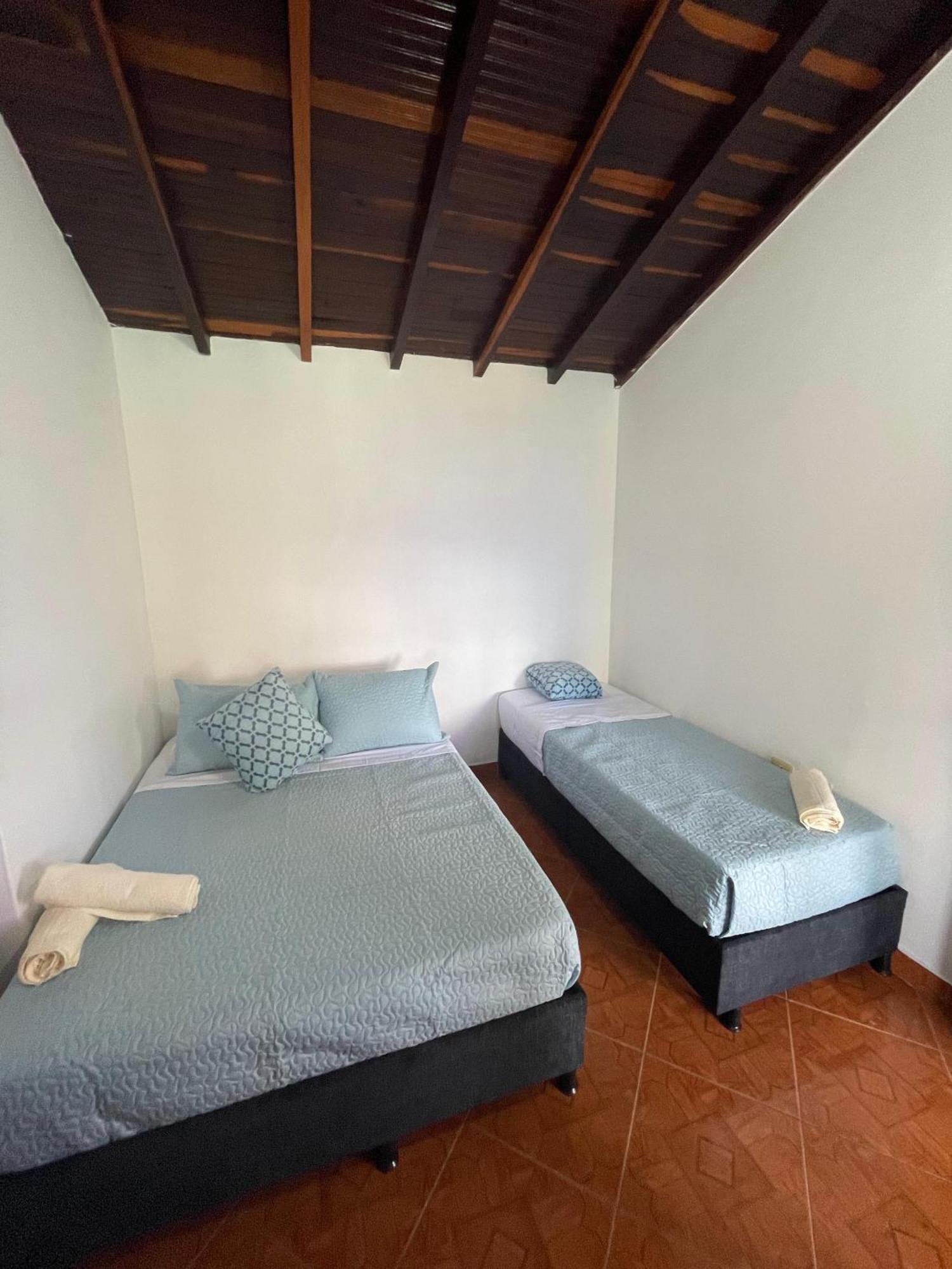 Hostel La Hormiga 巴里查拉 外观 照片