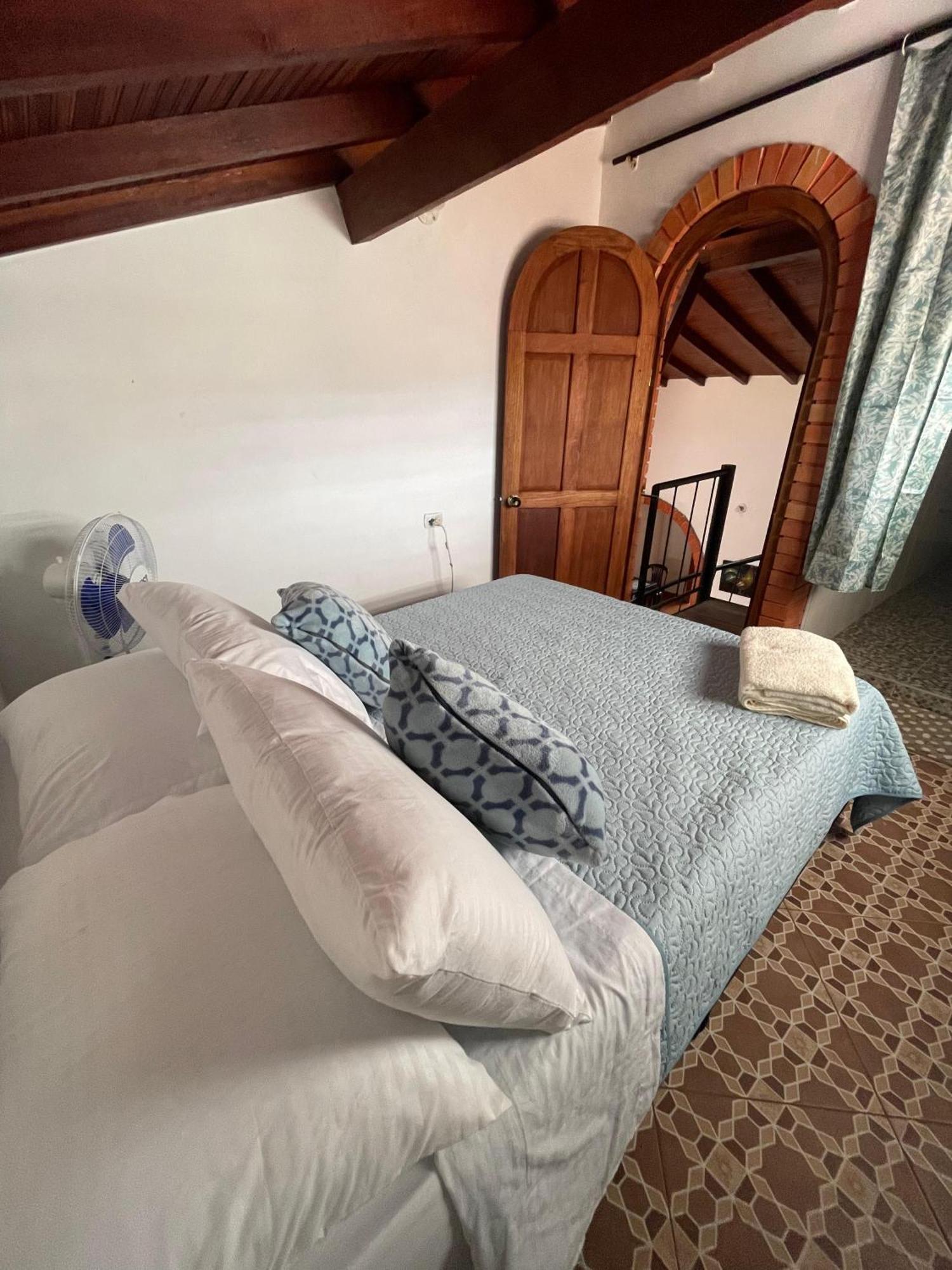 Hostel La Hormiga 巴里查拉 外观 照片